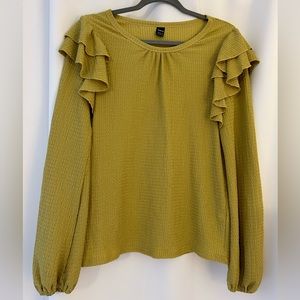 Never Worn SheIn top.  Ruffle shoulder, gathered wrist.